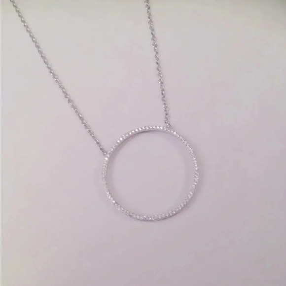 WHITE GOLD PLATED KARMA/CIRCLE OF LIFE PAVE SET STONES 2” DIAMETER  22” CHAIN - Picture 3 of 7